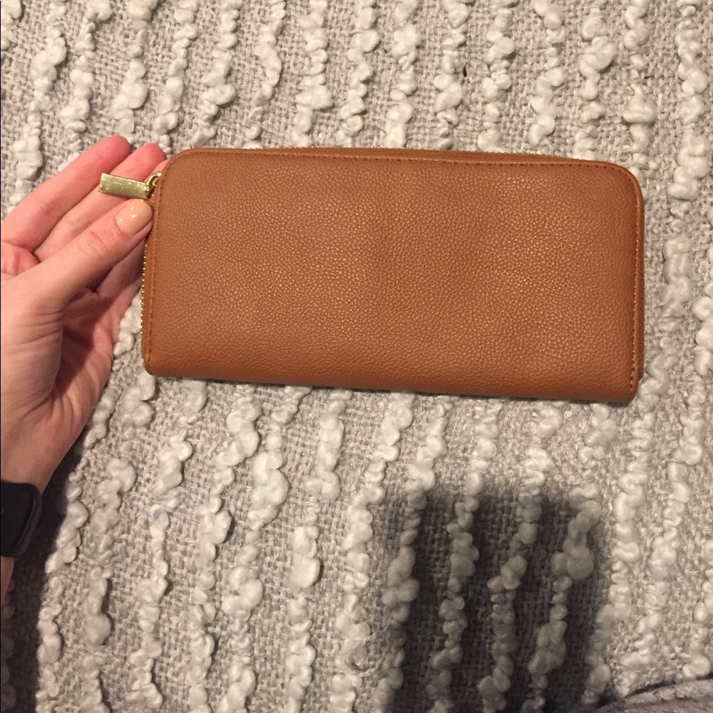 Tan wallet NEVER BEEN USED
